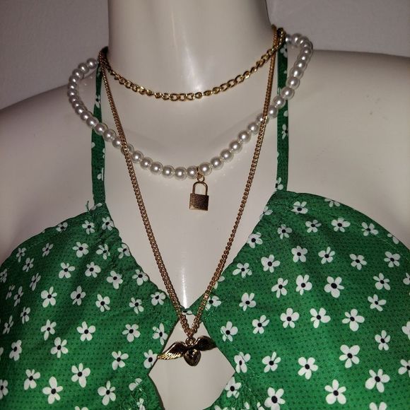 Flying Heart & Lock Pendant Faux Pearl Layered Choker Necklace - Picture 4 of 4